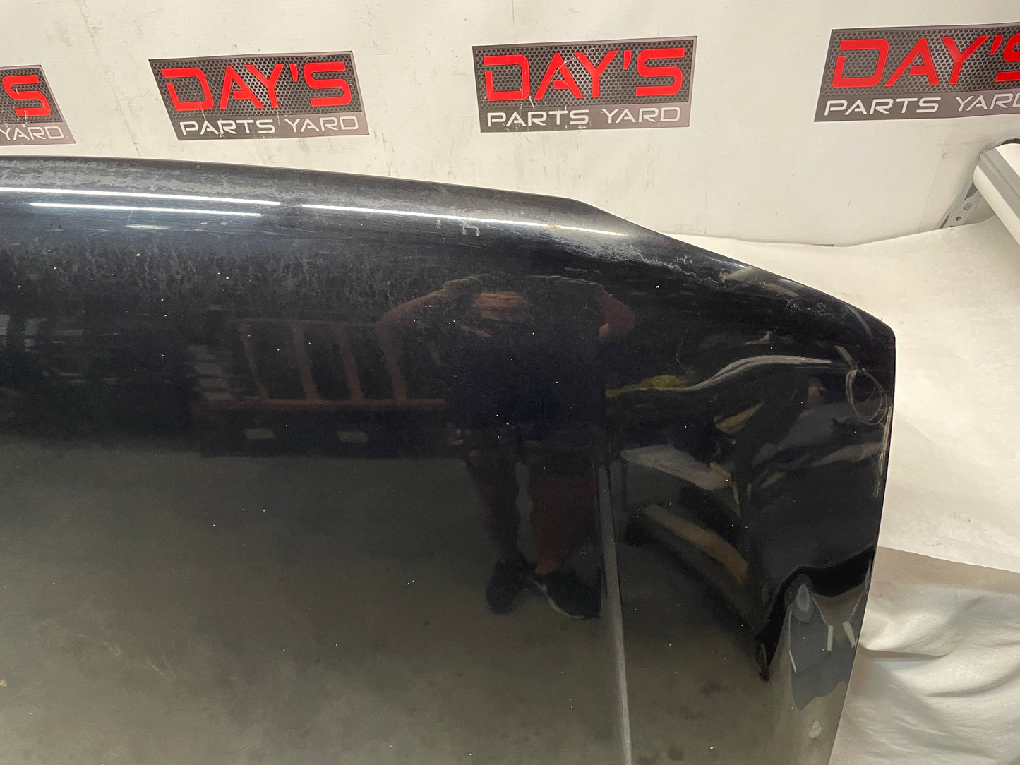 2004 GMC Sierra K1500 Hood Assembly OEM LOCAL PICK UP - Day's Parts Yard
