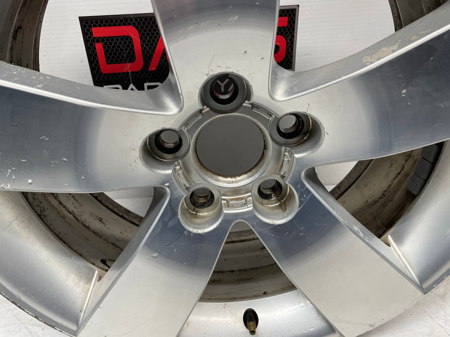 2009 Pontiac G8 GT Factory OEM 19X8 Wheel - Day's Parts Yard
