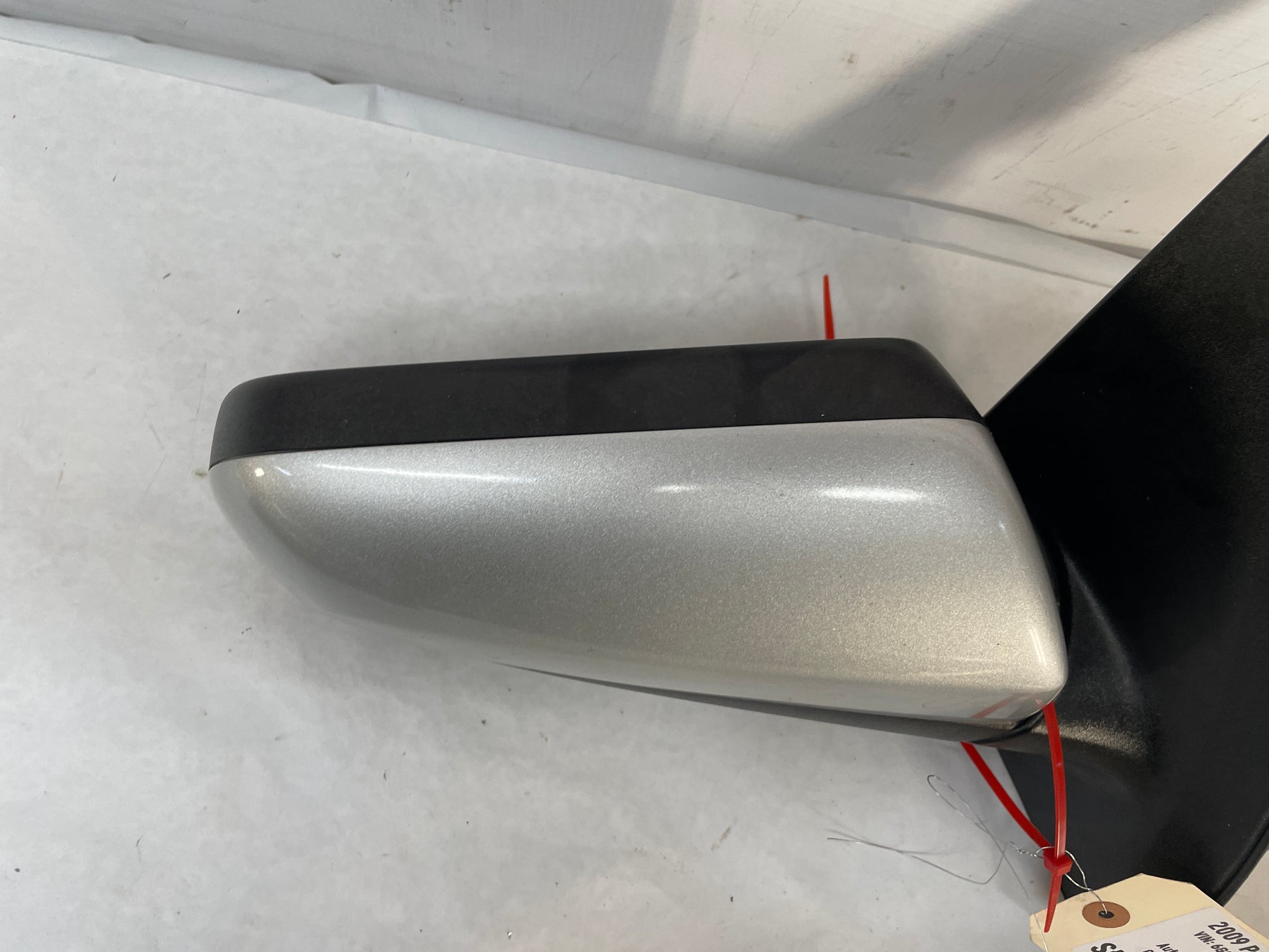 2009 Pontiac G8 RH Passenger Exterior Side Door Mirror OEM - Day's Parts Yard