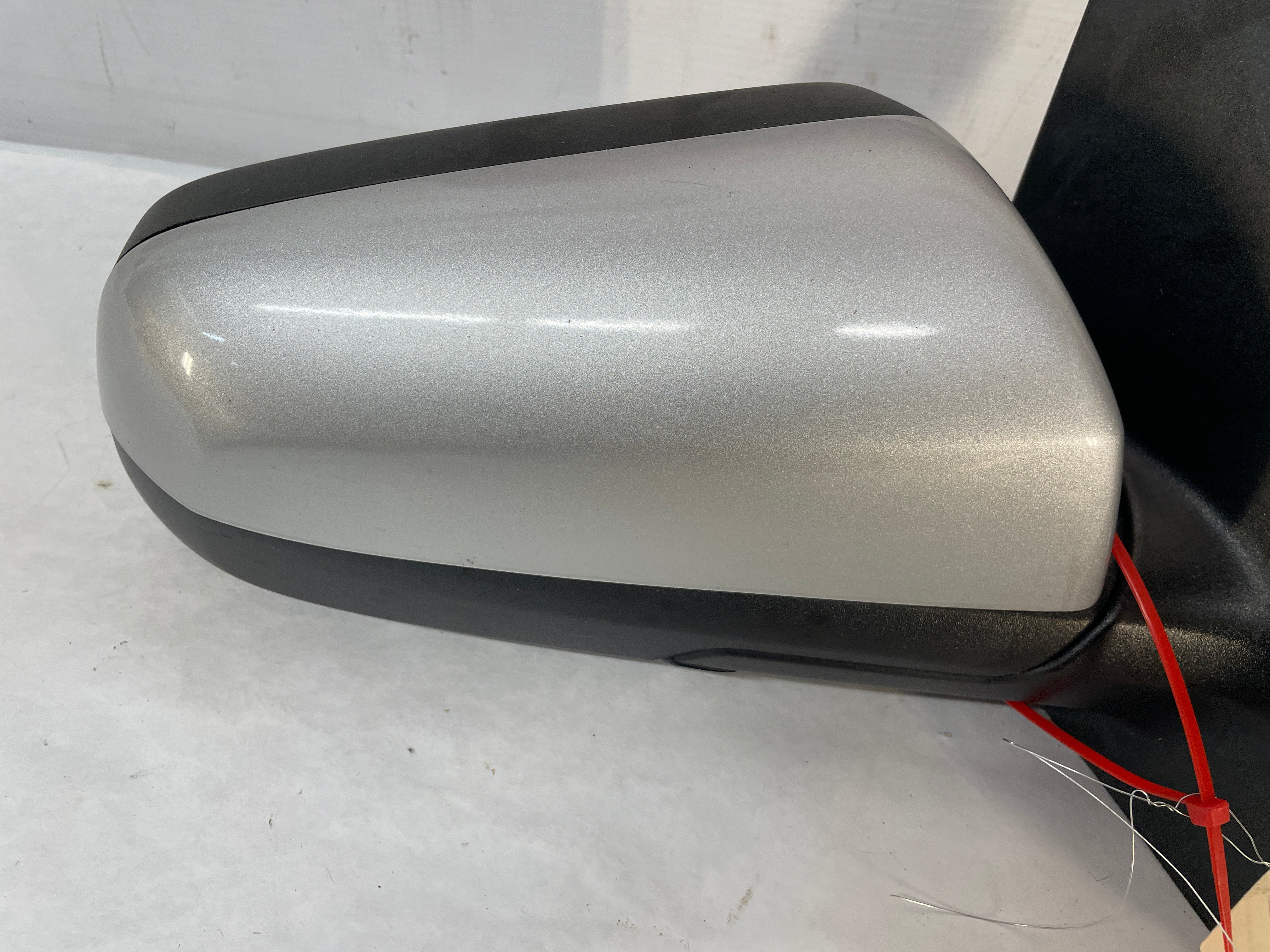 2009 Pontiac G8 RH Passenger Exterior Out Side Door Mirror OEM