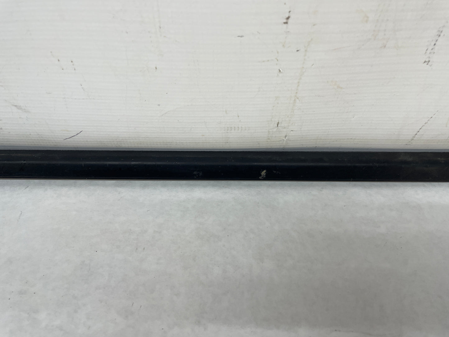 2009 Pontiac G8 GT RH Passenger Front Door Window Belt Molding Weather Strip Trim OEM - Day's Parts Yard
