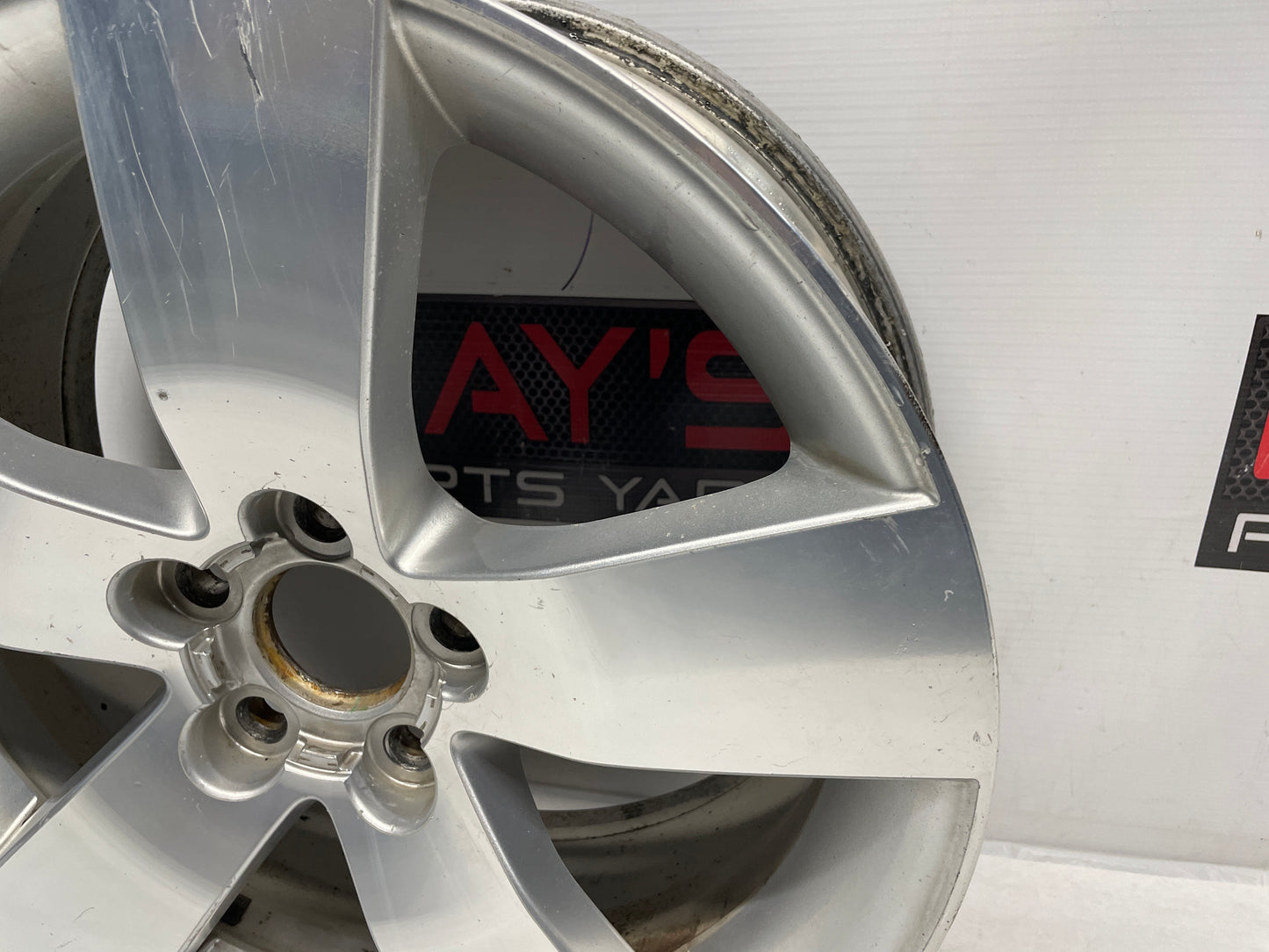 2009 Pontiac G8 GT Factory OEM 19X8 Wheel - Day's Parts Yard