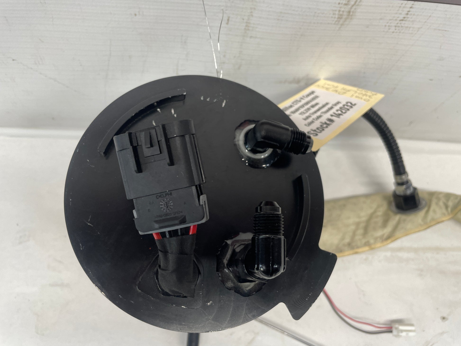 2011 Cadillac CTS-V Fuel Pump & Auxiliary Fuel Pump w/ Fuel Lines Aftermarket - Day's Parts Yard