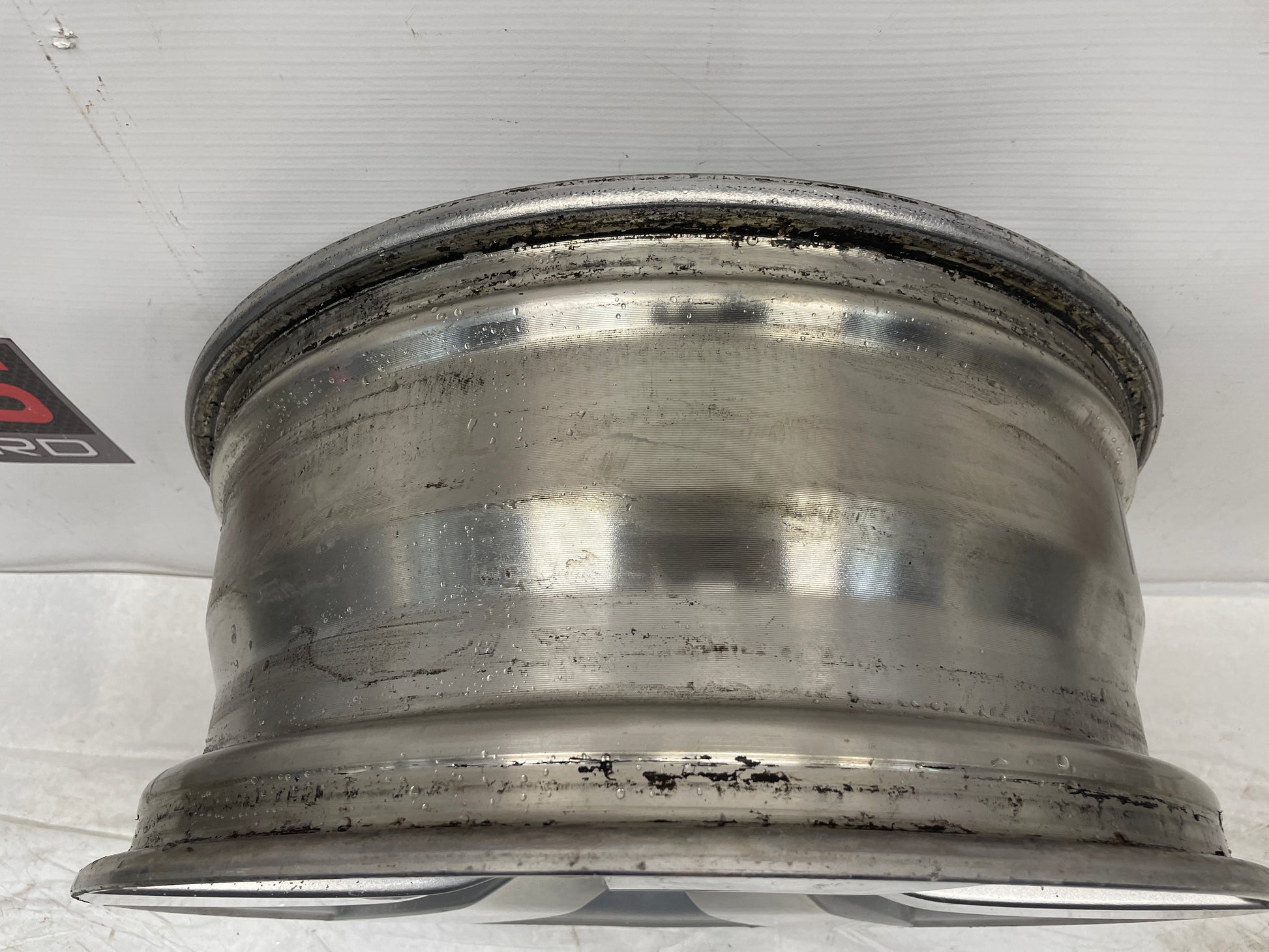 2009 Pontiac G8 GT Factory OEM 19X8 Wheel - Day's Parts Yard