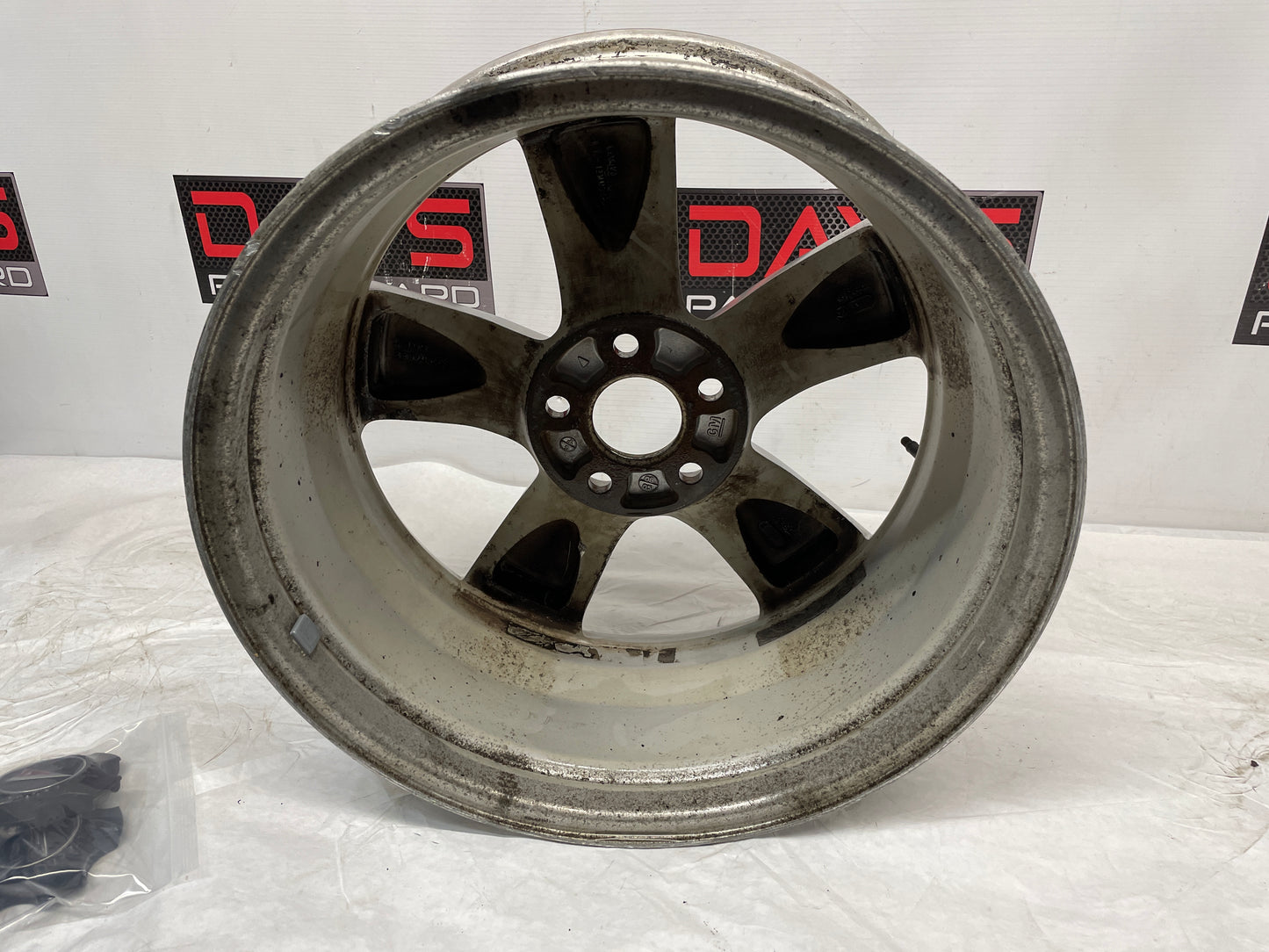 2009 Pontiac G8 GT Factory OEM 19X8 Wheel - Day's Parts Yard