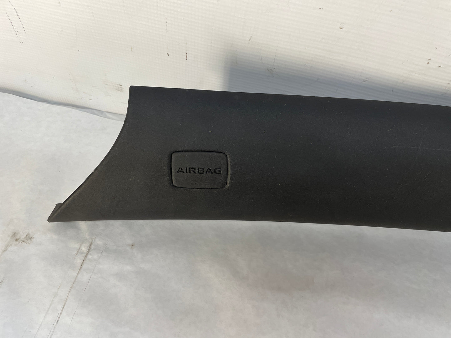 2009 Pontiac G8 GT RH & LH Interior A Pillar Windshield Trim Molding Panels OEM - Day's Parts Yard