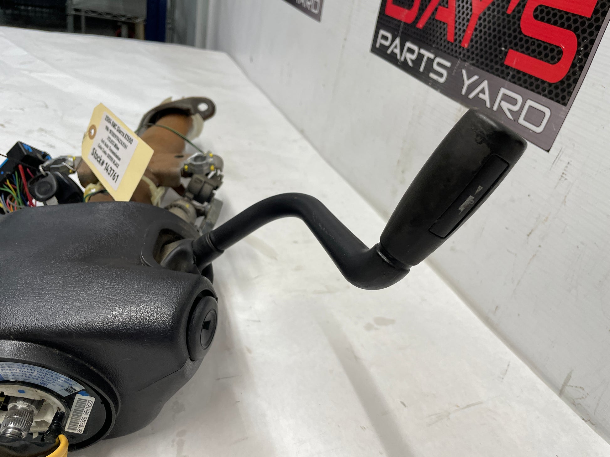 2004 GMC Sierra K1500 Steering Column w/ Key OEM - Day's Parts Yard