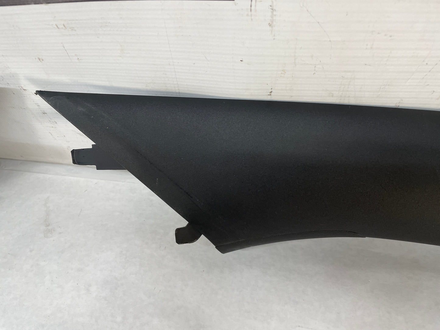 2009 Pontiac G8 GT RH & LH Interior A Pillar Windshield Trim Molding Panels OEM - Day's Parts Yard