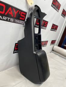 2005 Pontiac GTO Center Console Armrest OEM - Day's Parts Yard