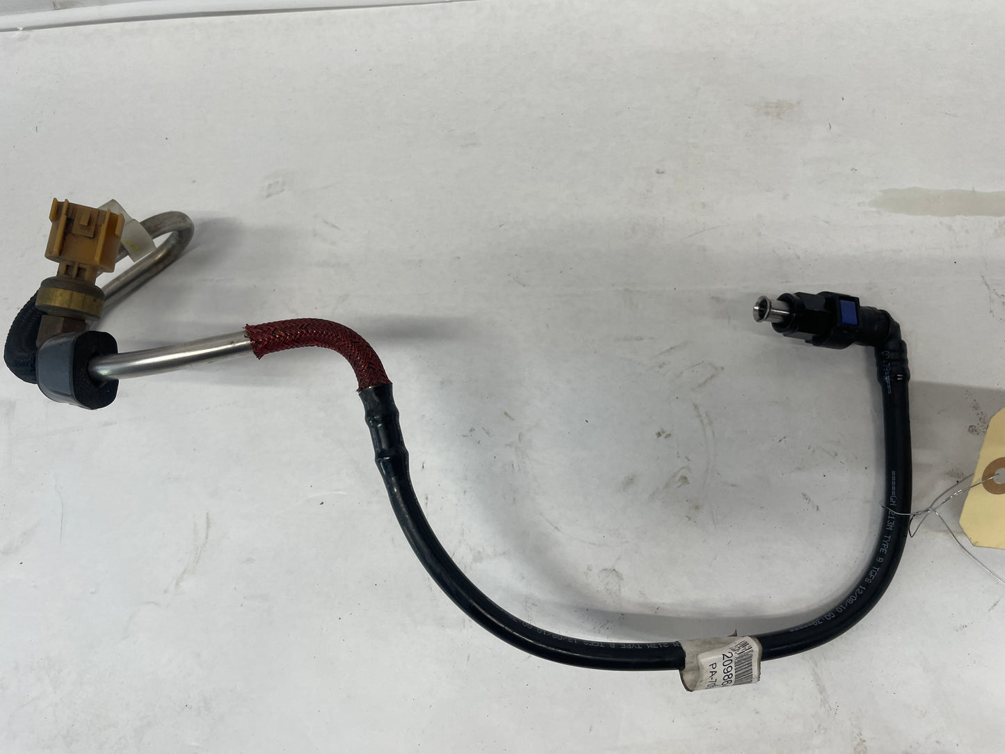2011 Cadillac CTS-V Fuel Pump & Auxiliary Fuel Pump w/ Fuel Lines Aftermarket - Day's Parts Yard