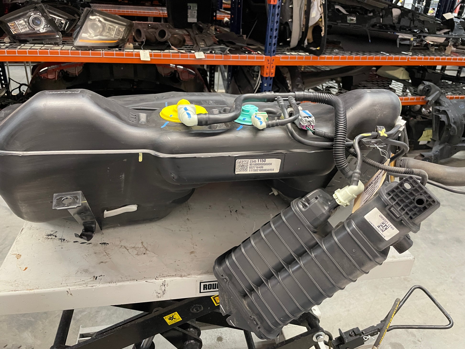 2015 Chevy Camaro SS Complete Fuel Gas Tank w/ Charcoal Canister OEM - Day's Parts Yard