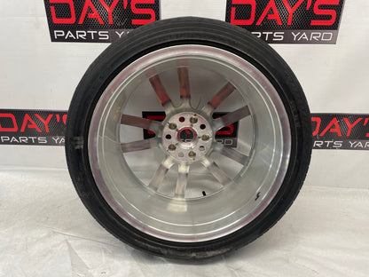 2014 Chevy SS Sedan Factory OEM Front Wheel w/ Bridgestone Potenza Tire 19X8.5 - Day's Parts Yard