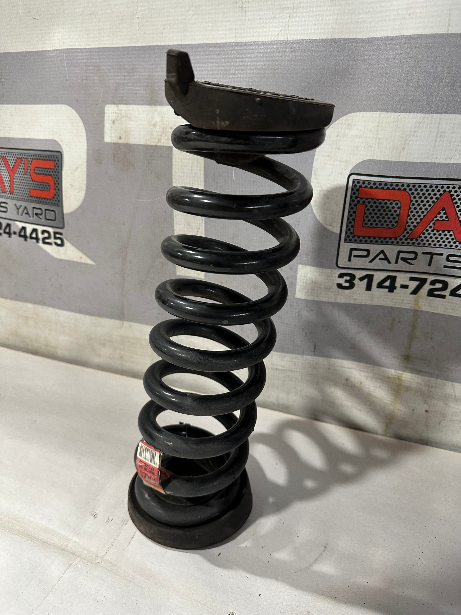 2020 Chevy Camaro SS RH & LH Rear Coil Springs OEM - Day's Parts Yard