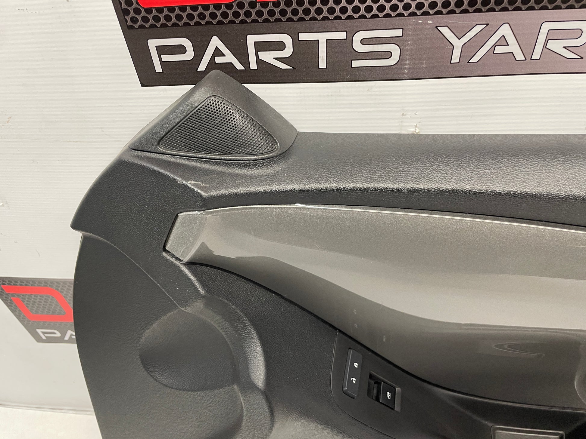 2015 Chevy Camaro SS RH Passenger Door Panel OEM - Day's Parts Yard