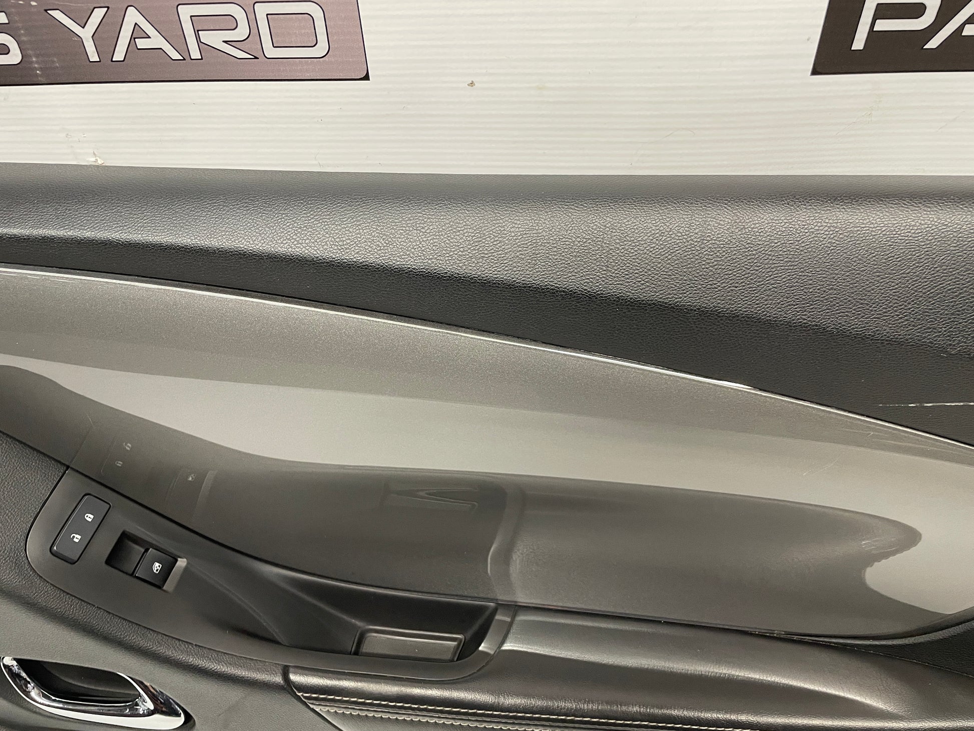 2015 Chevy Camaro SS RH Passenger Door Panel OEM - Day's Parts Yard