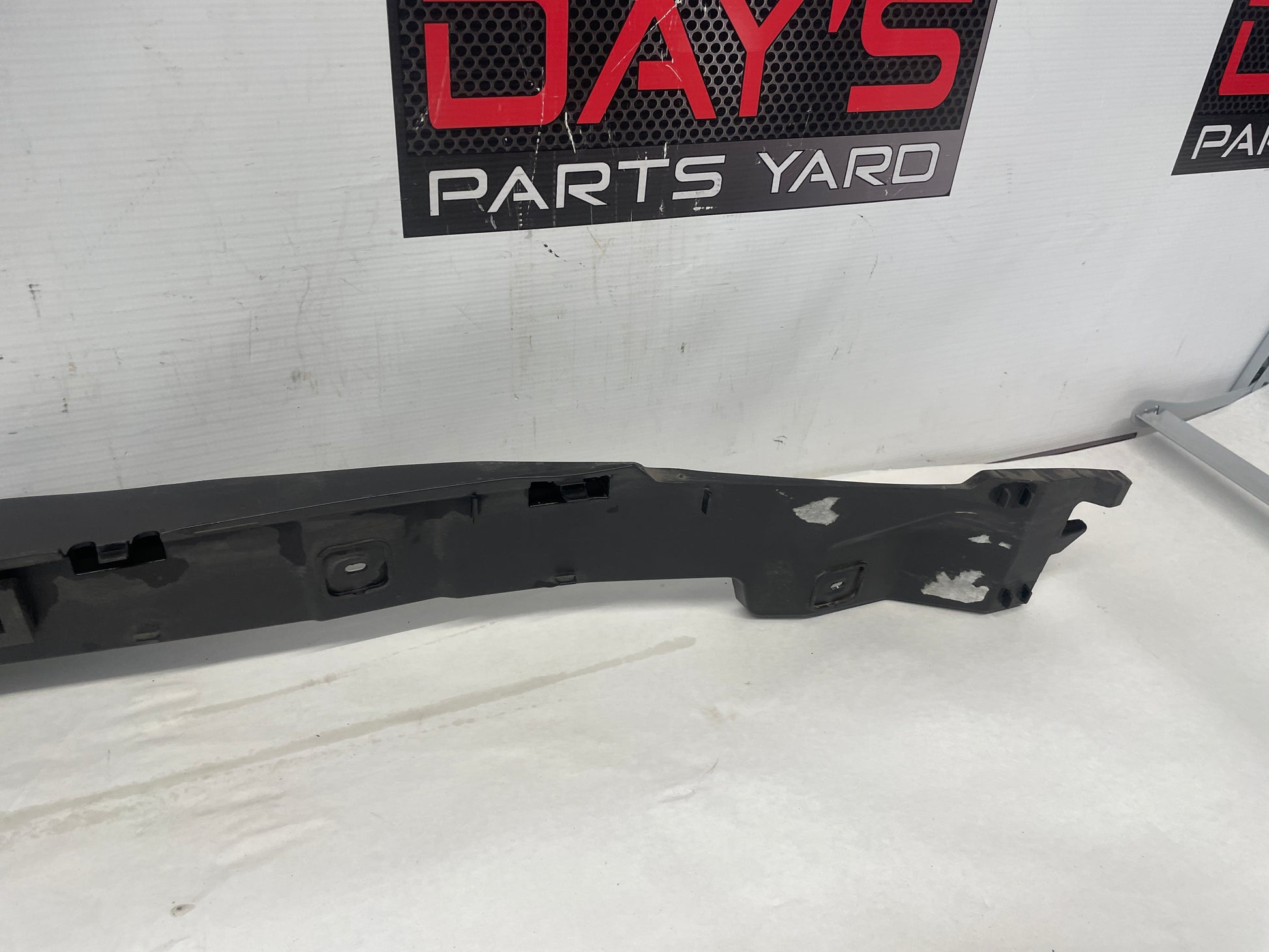2011 Cadillac CTS-V Rear Bumper Support Bracket OEM - Day's Parts Yard