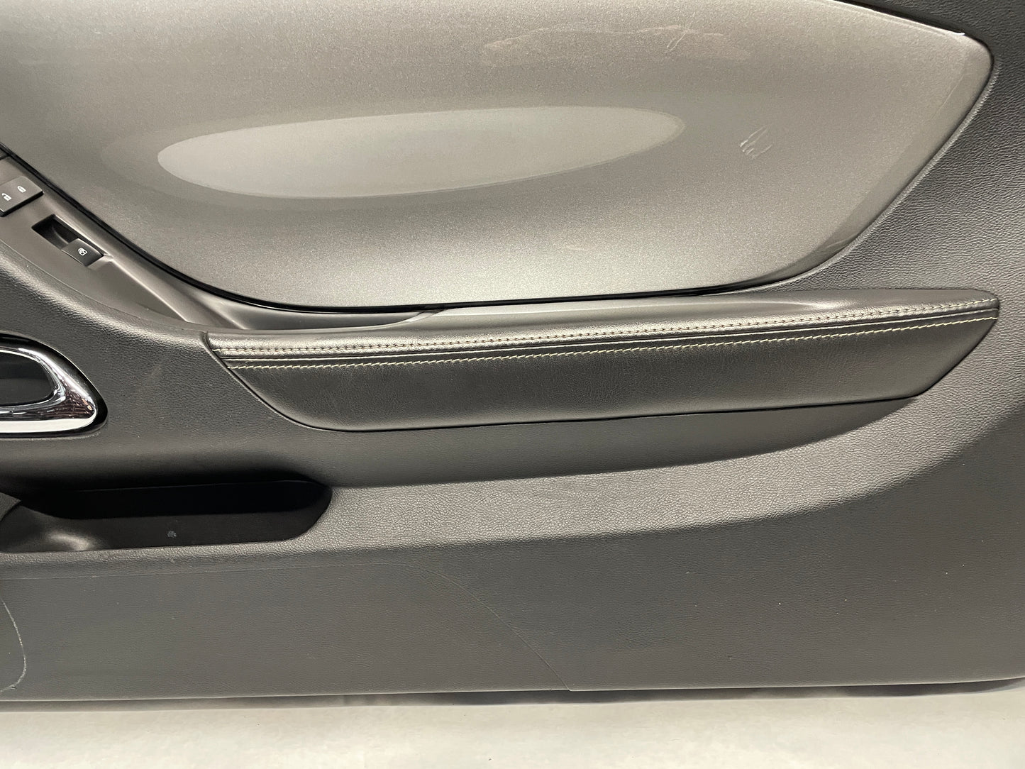 2015 Chevy Camaro SS RH Passenger Door Panel OEM - Day's Parts Yard