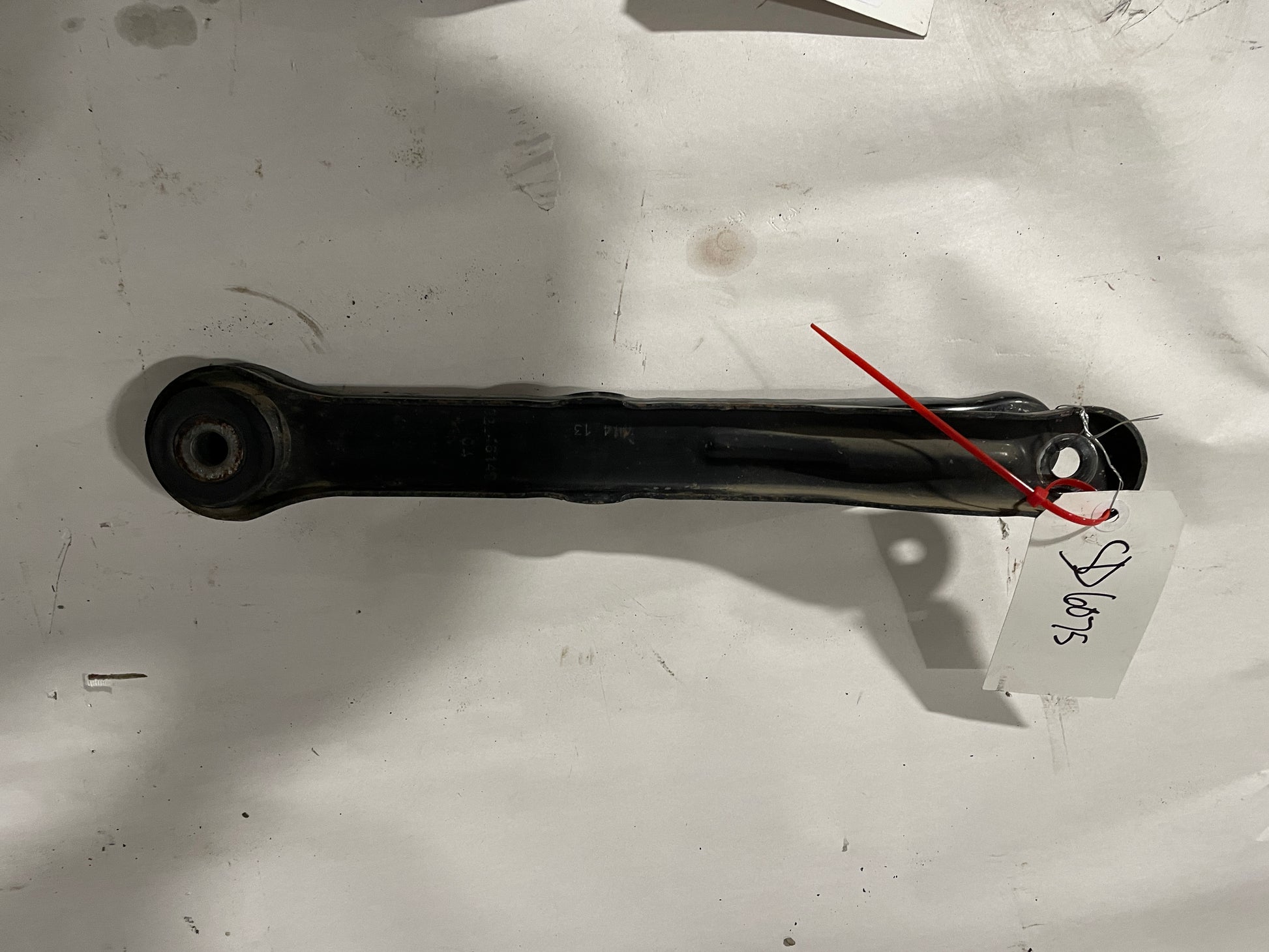 2013 Chevy Camaro ZL1 Rear RH Passenger Lower Control Trailing Arm OEM - Day's Parts Yard