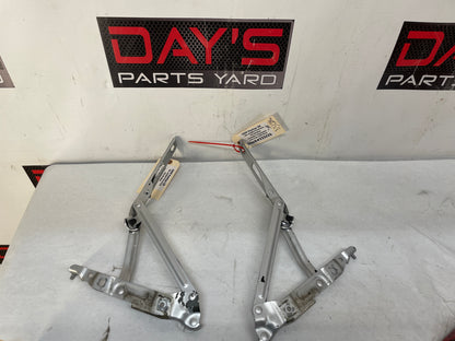 2009 Pontiac G8 RH & LH Trunk Hinges Set OEM - Day's Parts Yard