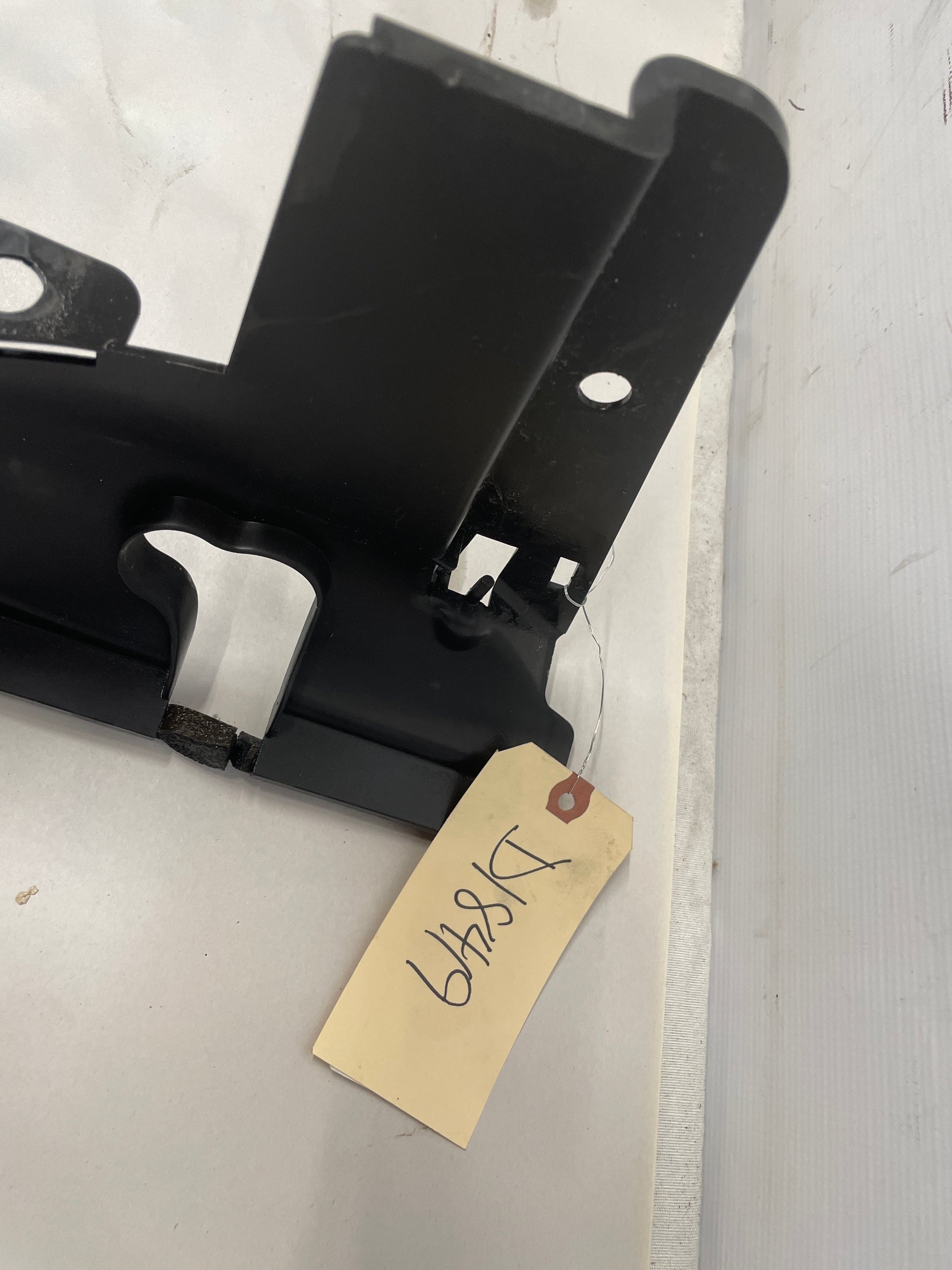 2014 Chevy SS Sedan Radiator Engine Air Inlet Duct OEM - Day's Parts Yard