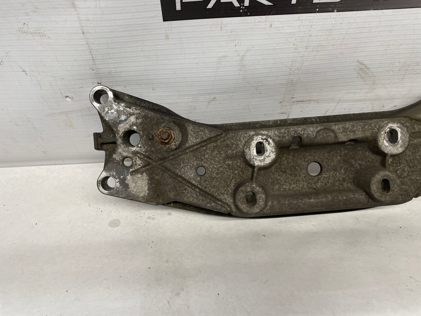 2014 Chevy SS Sedan Automatic Transmission Crossmember OEM - Day's Parts Yard