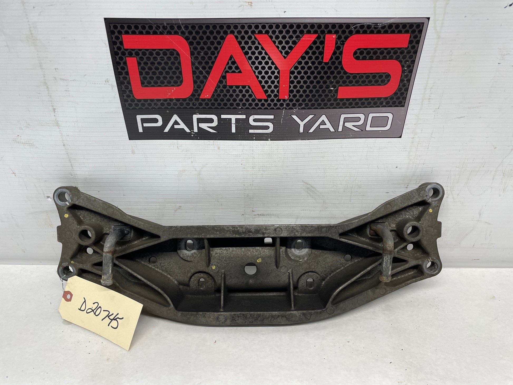 2014 Chevy SS Sedan Automatic Transmission Crossmember OEM - Day's Parts Yard