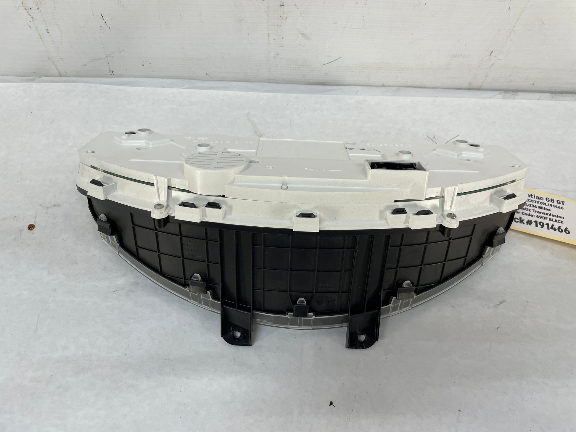 2009 Pontiac G8 GT Gauge Cluster Speedometer Instrument Panel OEM - Day's Parts Yard