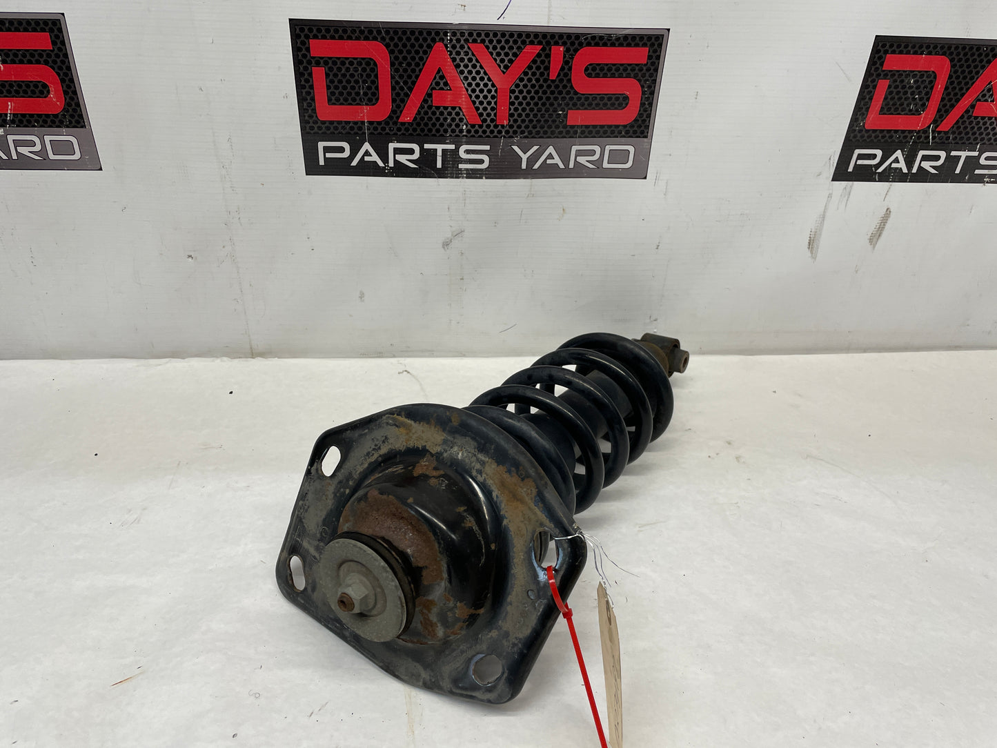 2014 Chevy SS Sedan RH Passenger Rear Shock Strut Absorber Assembly OEM - Day's Parts Yard