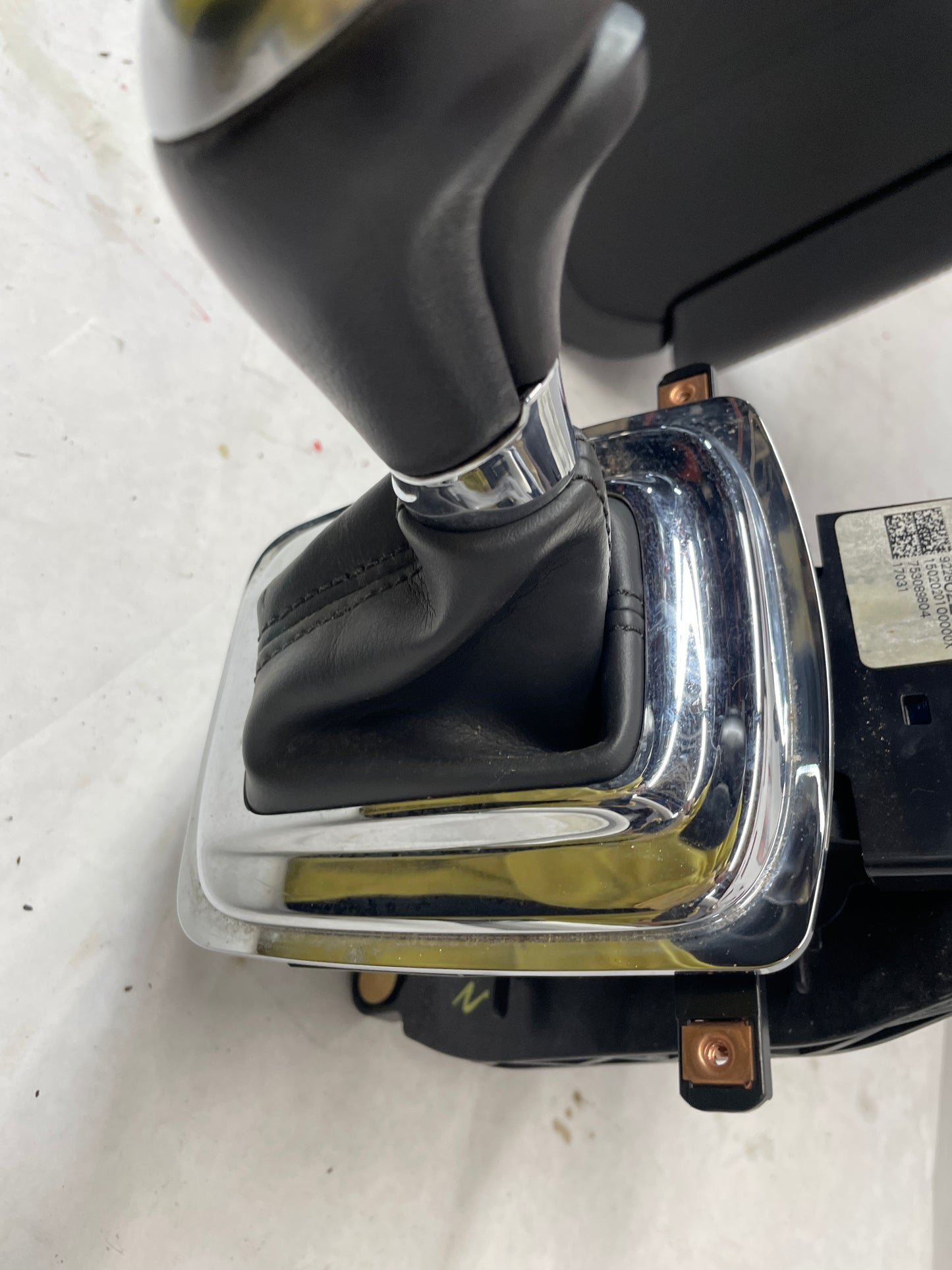 2017 Chevy SS Sedan Center Console w/ Shifter Assembly OEM