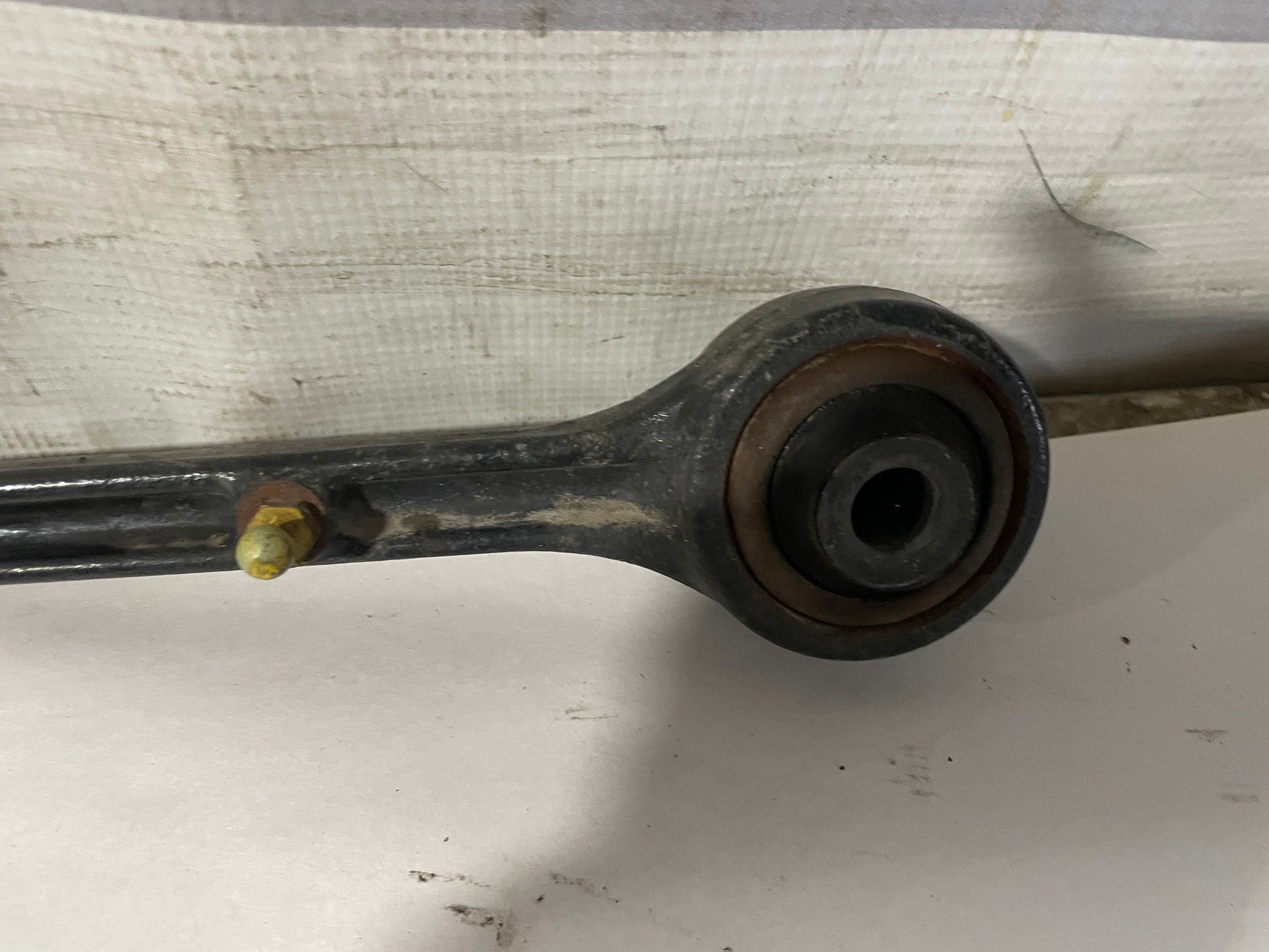 2013 Chevy Camaro ZL1 Front RH Passenger Lower Control Arm OEM - Day's Parts Yard