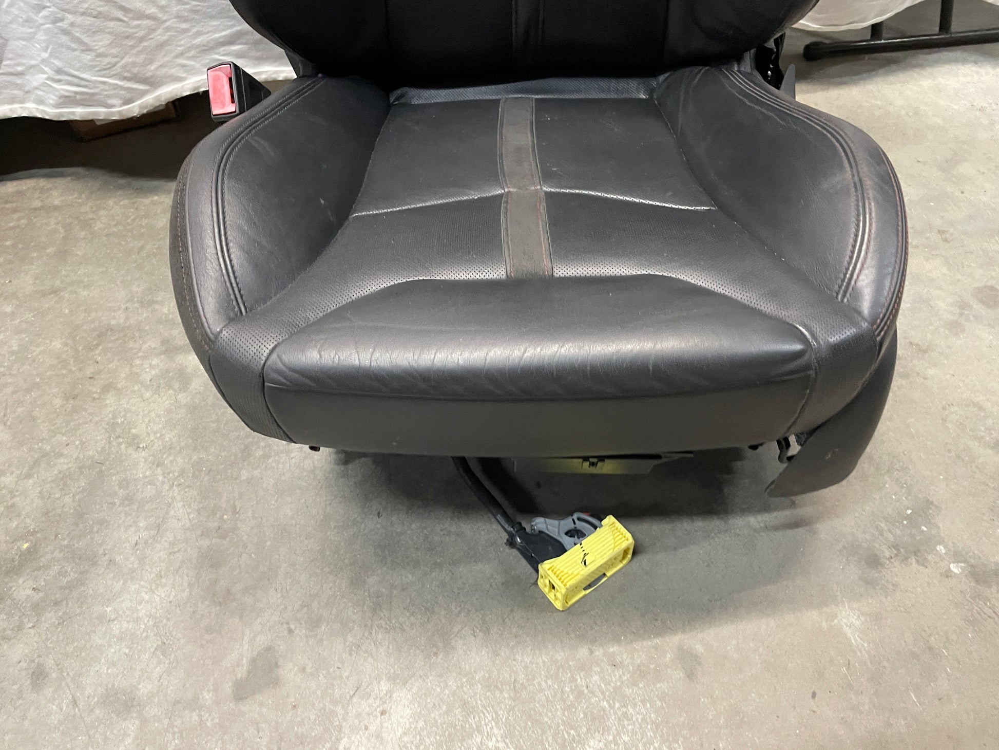 2014 Chevy SS Sedan Seats Fronts and Rears Black Leather Alcantara Suede OEM - Day's Parts Yard