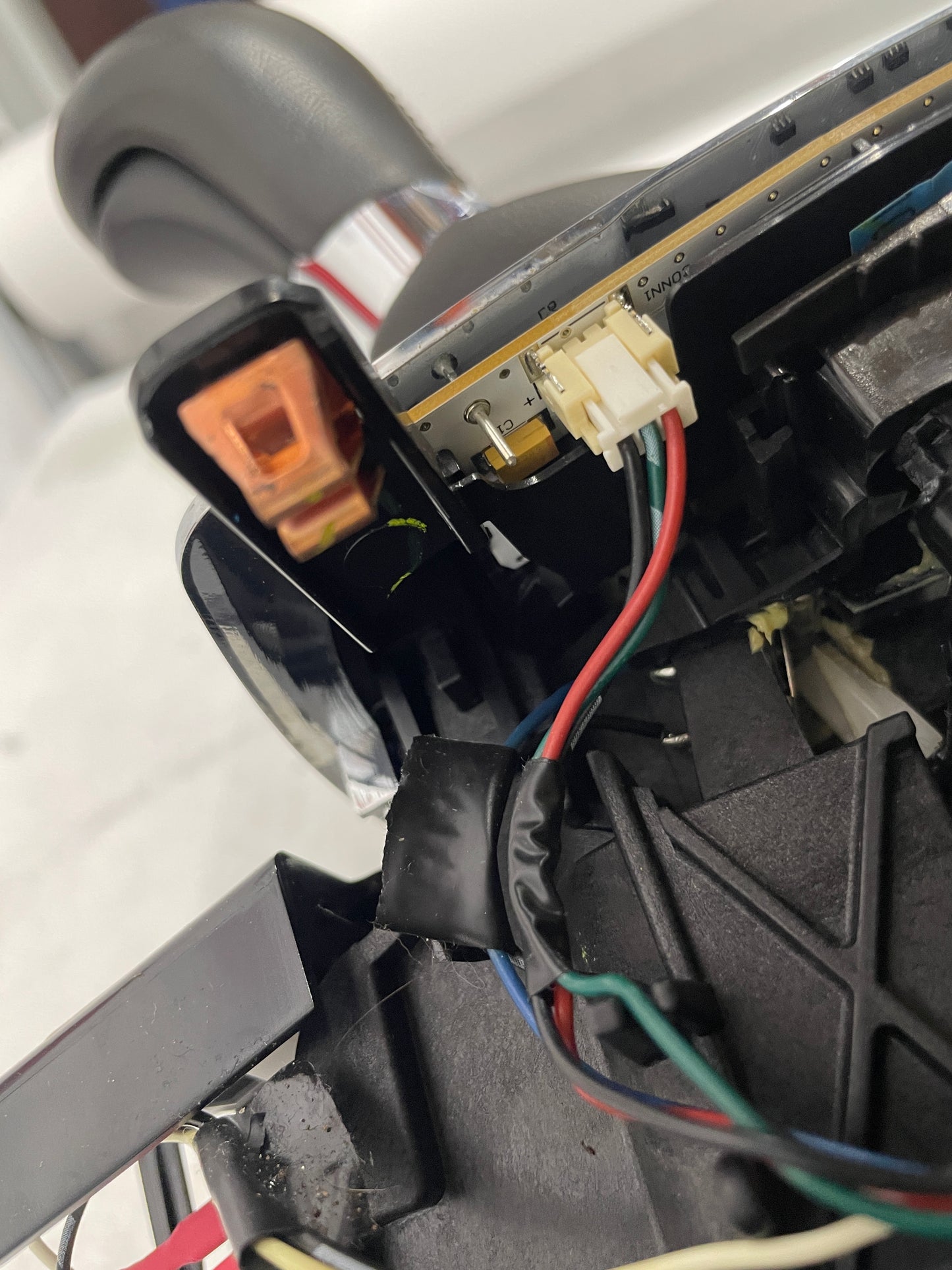 2017 Chevy SS Sedan Center Console w/ Shifter Assembly OEM