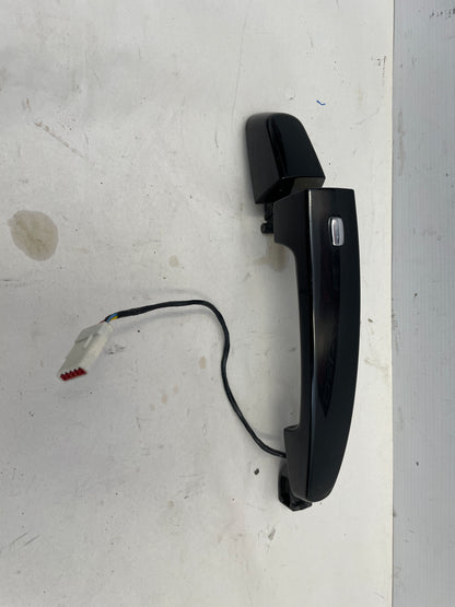 2016 Chevy Camaro SS RH & LH Exterior Door Handles and Brackets OEM - Day's Parts Yard