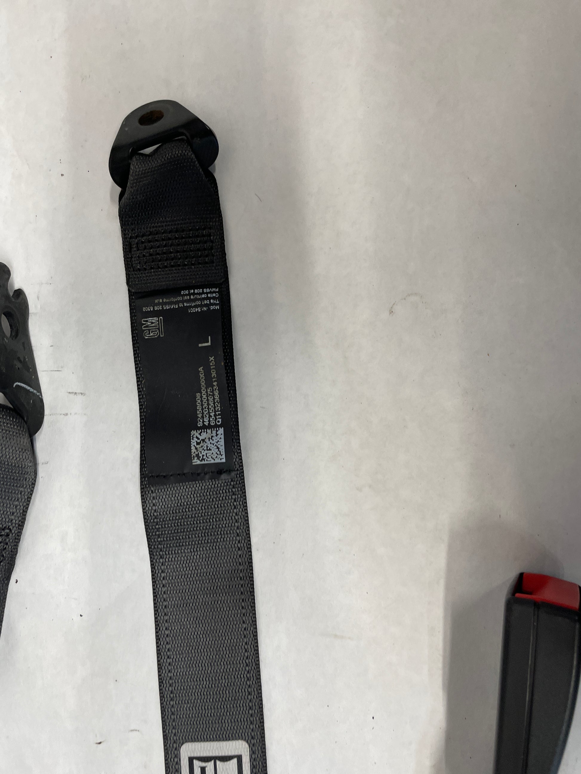 2014 Chevy SS Sedan Rear Seatbelt Seat Belt Retractors w/ Buckles Set OEM - Day's Parts Yard