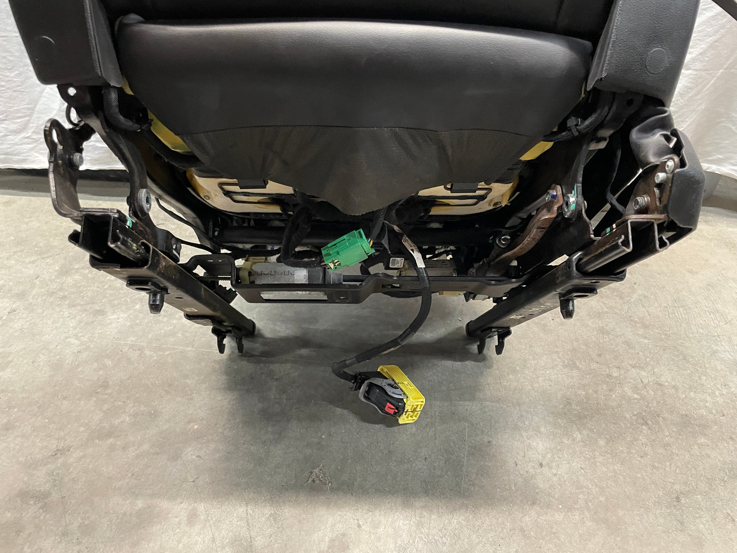 2014 Chevy SS Sedan Seats Fronts and Rears Black Leather Alcantara Suede OEM - Day's Parts Yard