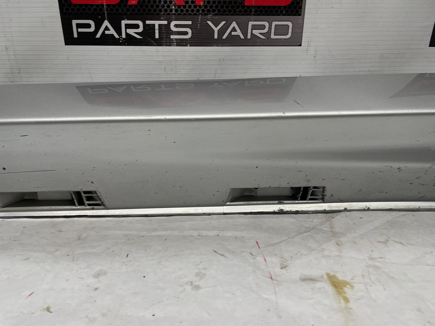 2014 Chevy SS Sedan LH Driver Rocker Molding Side Skirt Panel Trim OEM