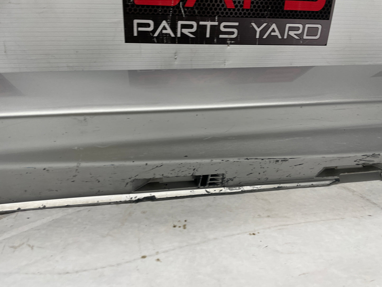 2014 Chevy SS Sedan LH Driver Rocker Molding Side Skirt Panel Trim OEM