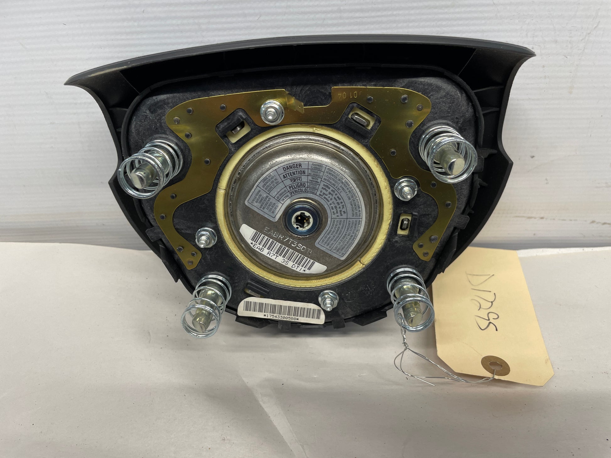 2005 Pontiac GTO Steering Wheel Airbag Air Bag OEM - Day's Parts Yard