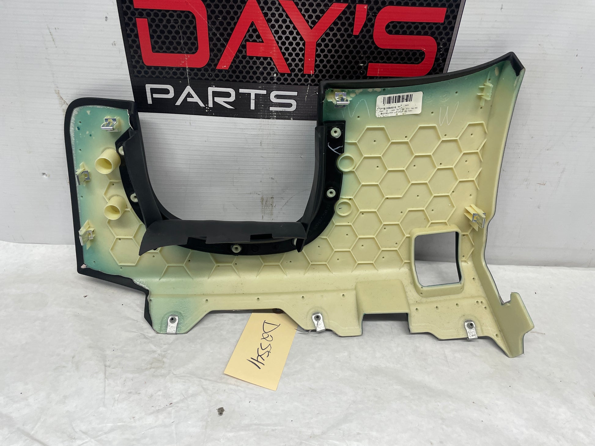 2013 Cadillac CTS-V Coupe LH Driver Lower Dash Knee Bolster  Ebony OEM - Day's Parts Yard