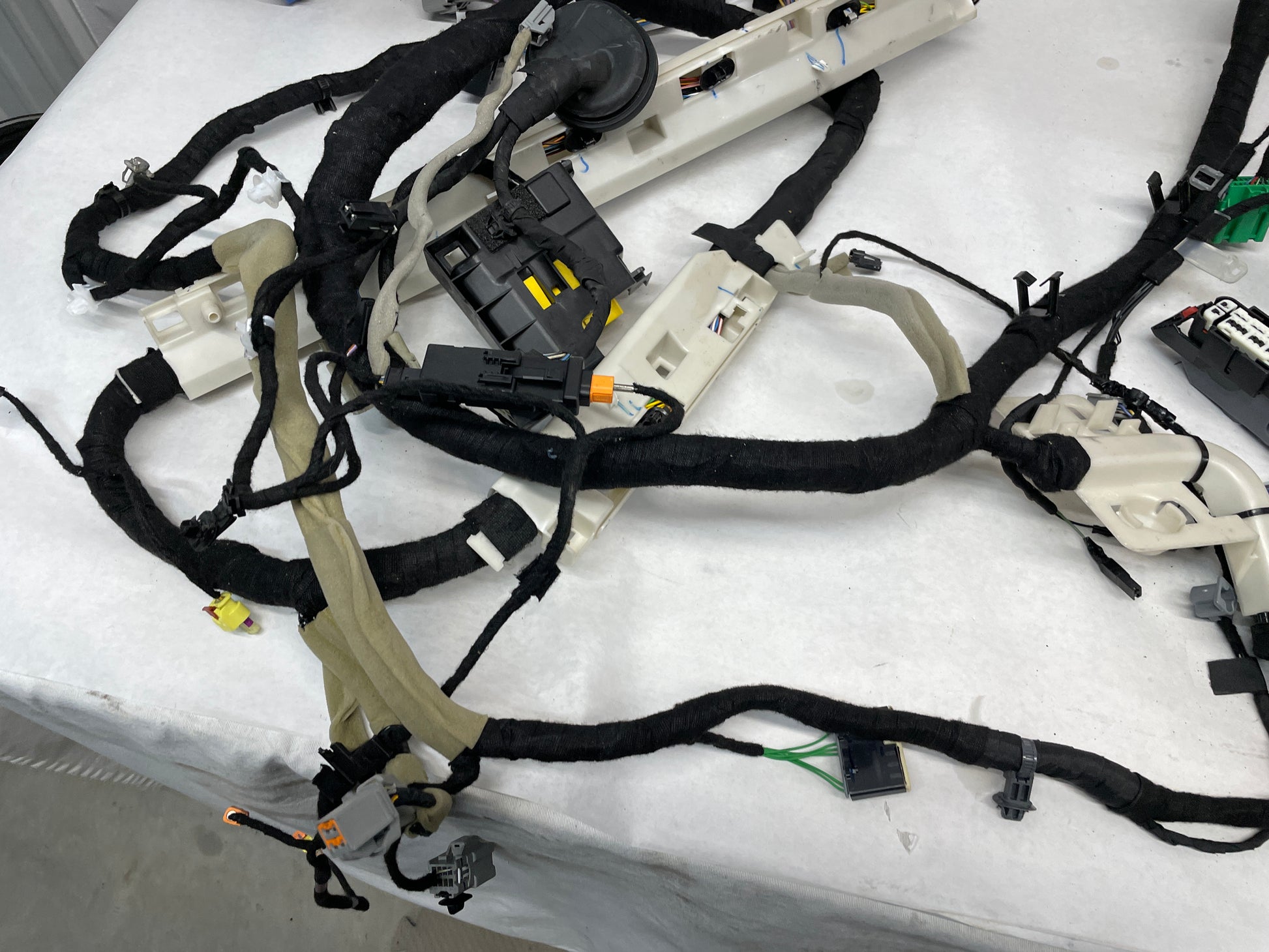 2014 Chevy SS Sedan Body Chassis Wire Wiring Harness OEM - Day's Parts Yard