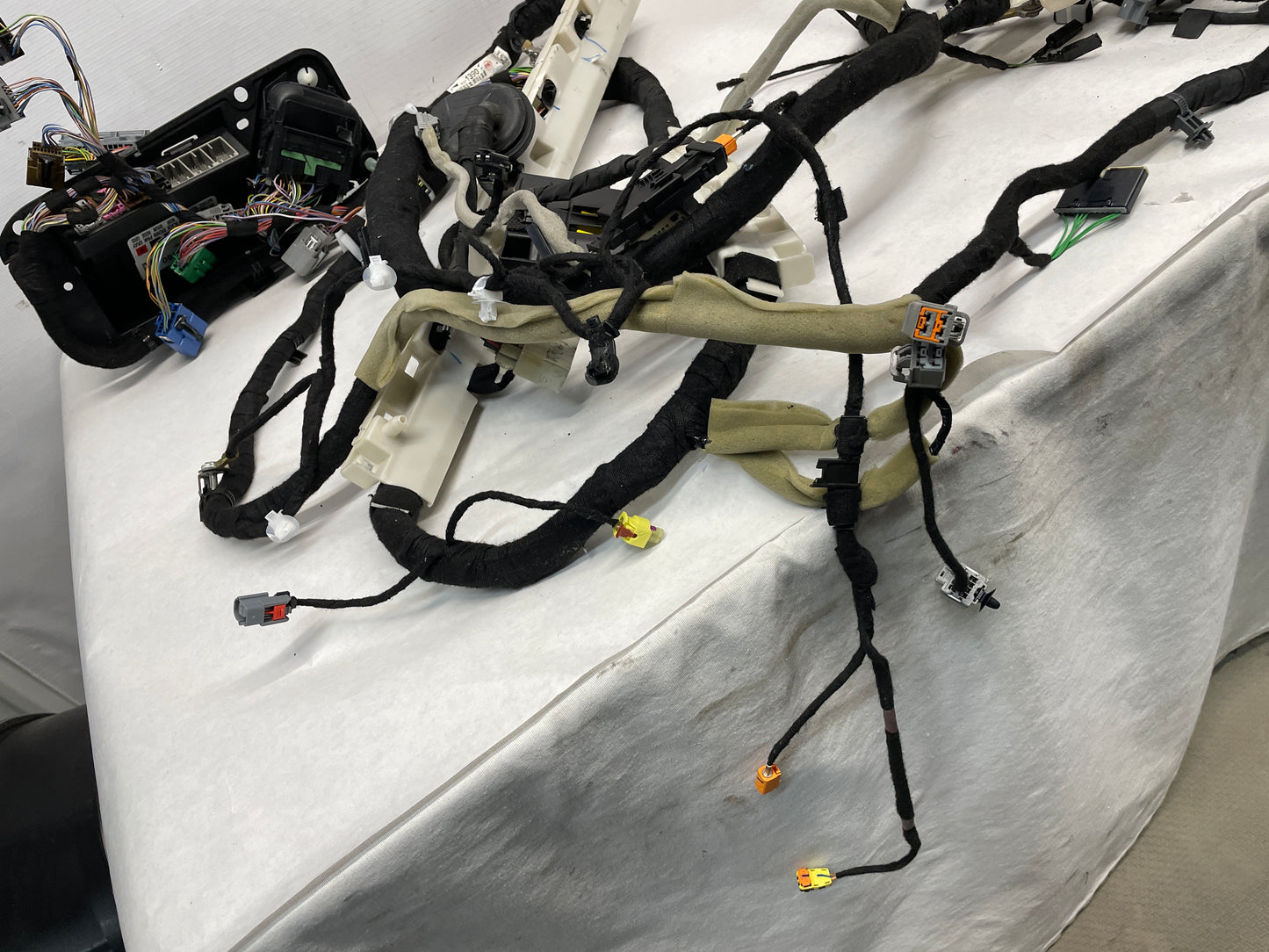 2014 Chevy SS Sedan Body Chassis Wire Wiring Harness OEM - Day's Parts Yard