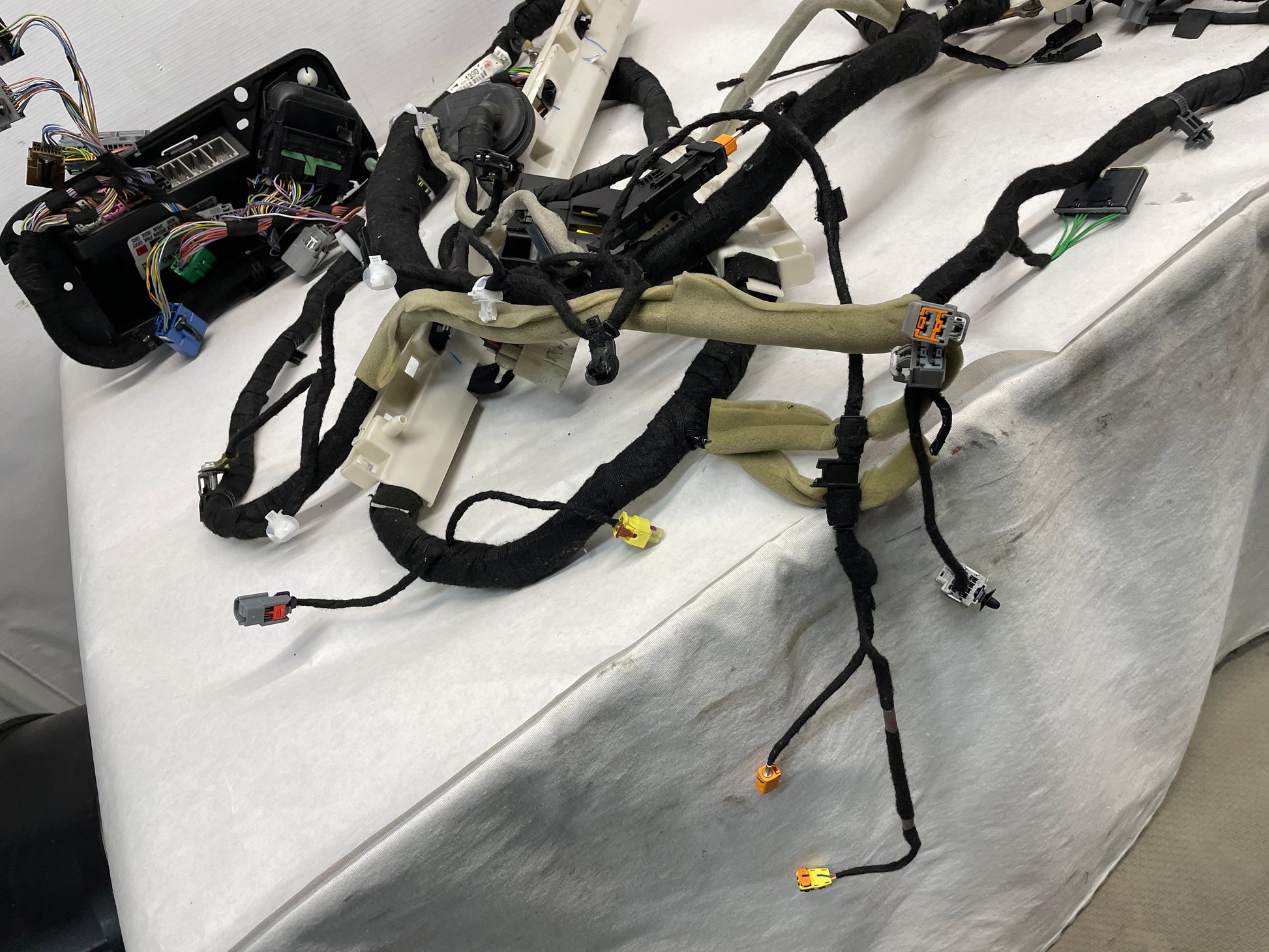2014 Chevy SS Sedan Body Chassis Wire Wiring Harness OEM - Day's Parts Yard