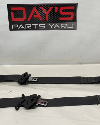 2005 Pontiac GTO LH & RH Front Seat Belt Retractors OEM