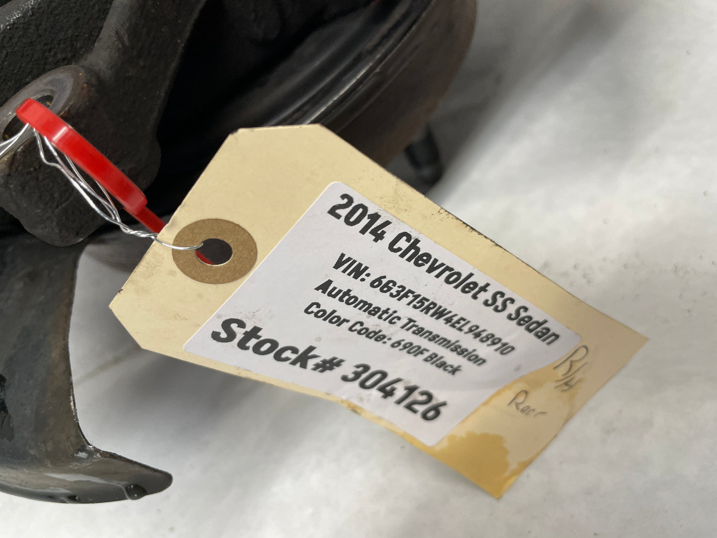 2014 Chevy SS Sedan RH Passenger Rear Suspension Spindle Hub Knuckle Assembly OEM - Day's Parts Yard