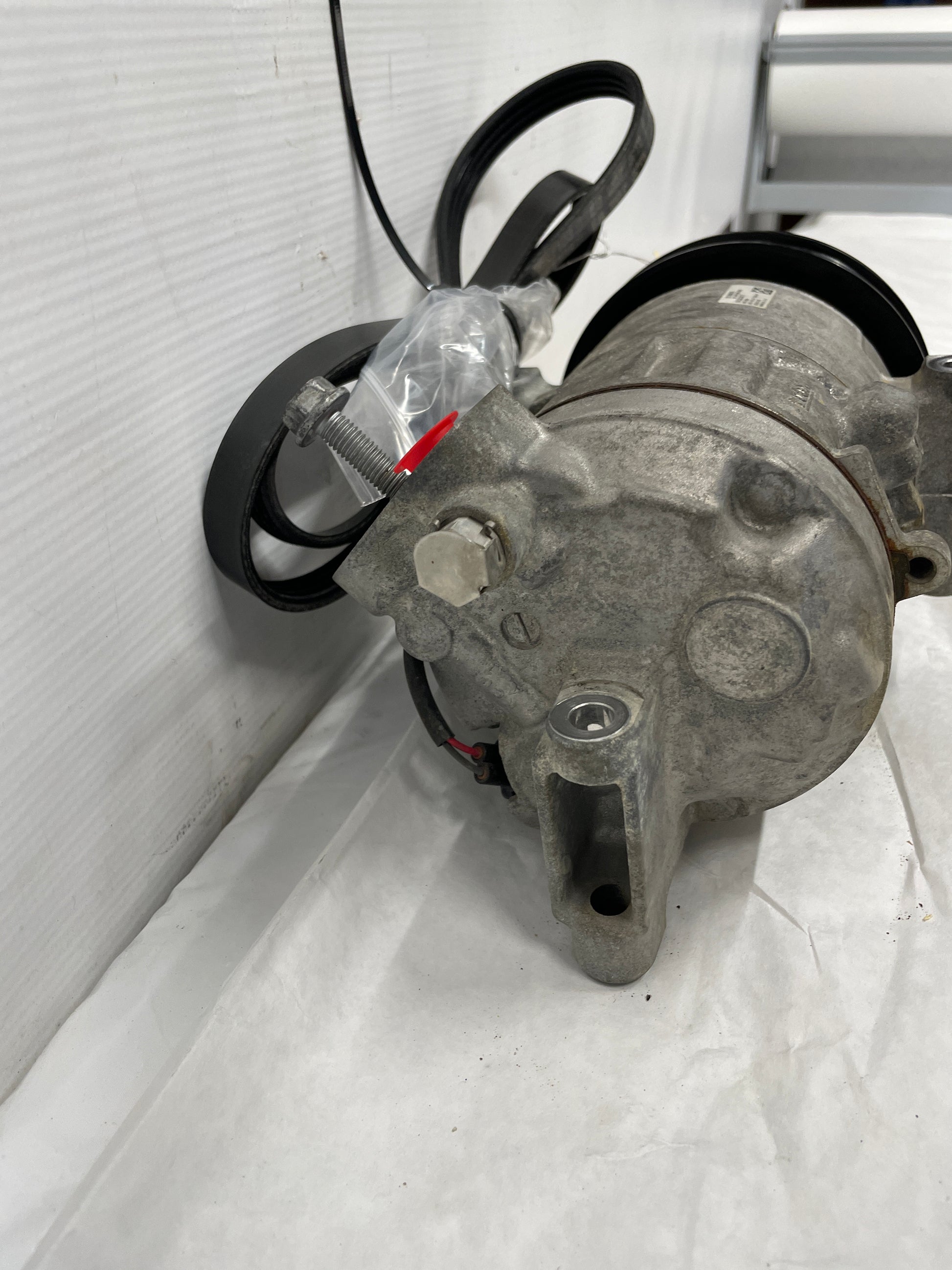 2014 Chevy SS Sedan AC A/C Air Conditioner Compressor OEM - Day's Parts Yard