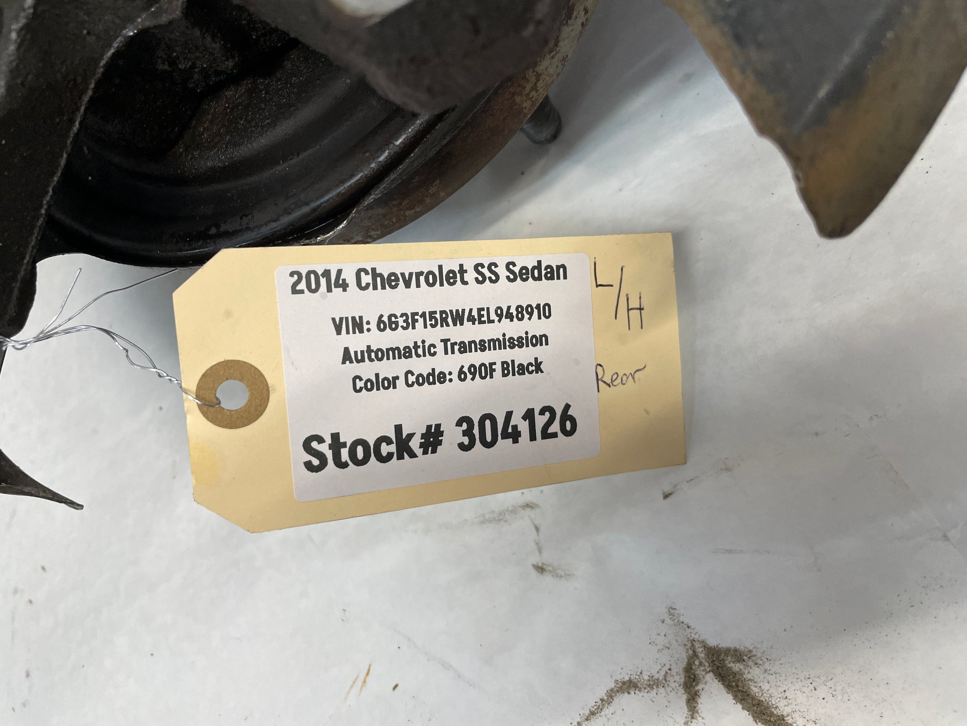 2014 Chevy SS Sedan LH Driver Rear Suspension Spindle Knuckle Hub Assembly OEM - Day's Parts Yard