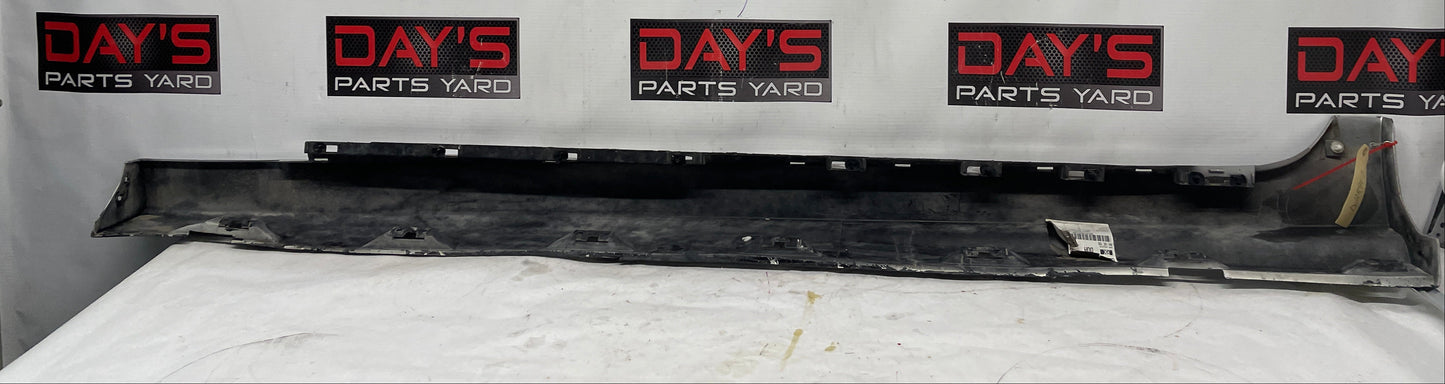 2014 Chevy SS Sedan RH Passenger Rocker Molding Side Skirt Panel Trim OEM