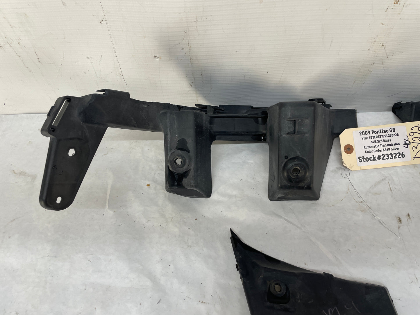 2009 Pontiac G8 Complete Rear Bumper Brackets Mounts Supports Guides Set OEM - Day's Parts Yard
