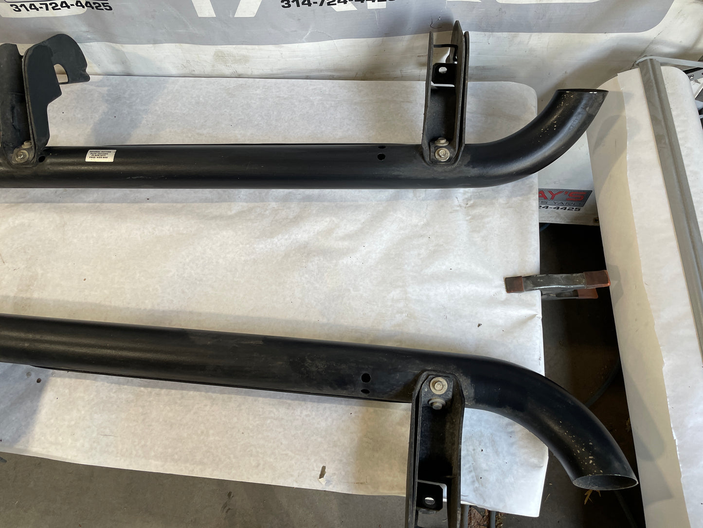 2013 Chevy Silverado RH & LH Running Boards OEM LOCAL PICK UP