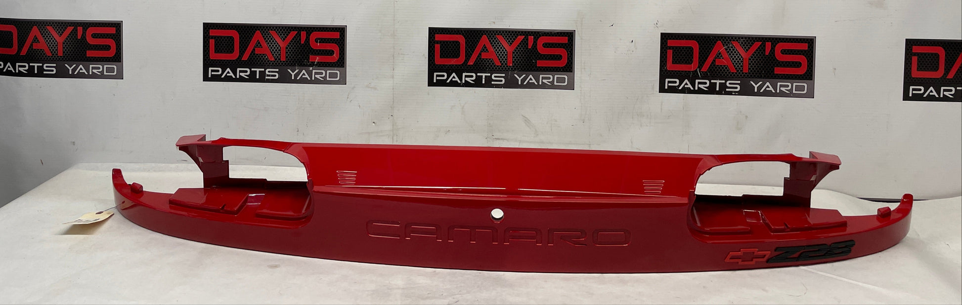 2002 Chevy Camaro Z28 Rear Berger Panel Tailight Tail Light Filler Panel - Day's Parts Yard